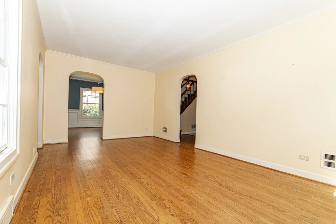 Photo of 335 Oak Street