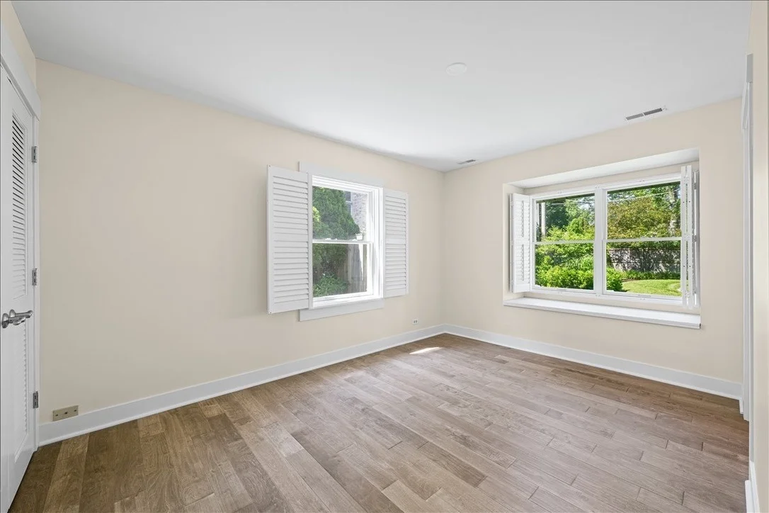 Photo of 320 Thackeray Lane