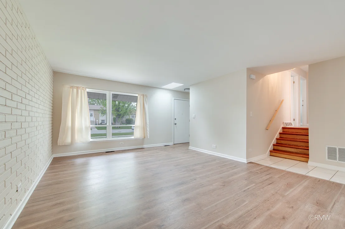 Photo of 691 Westmere Road