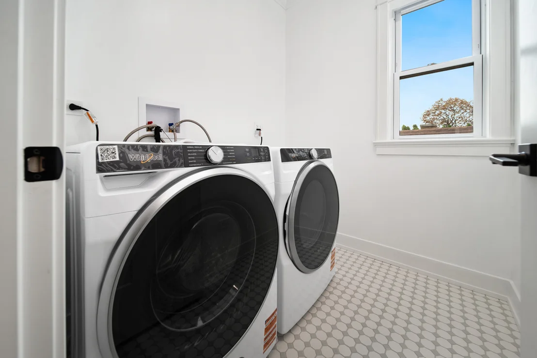 Photo of 5347 N Bernard Street