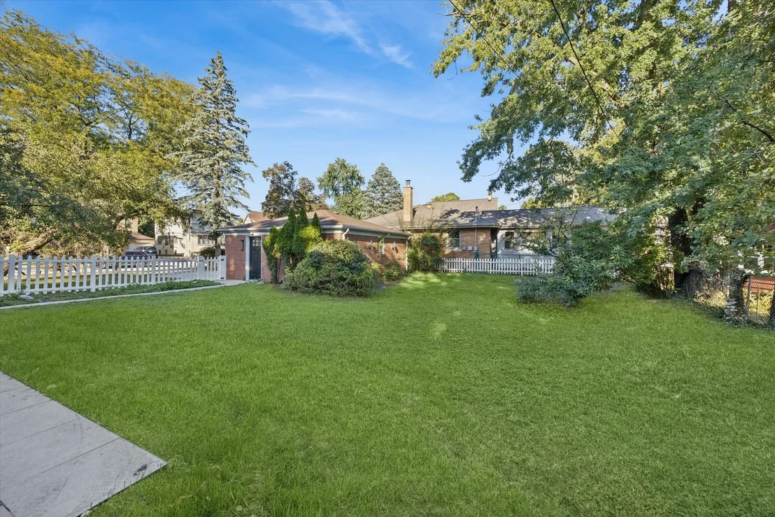 Photo of 176 Riverside Road