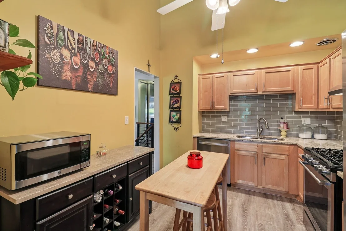 Photo of 739 High Ridge Road
