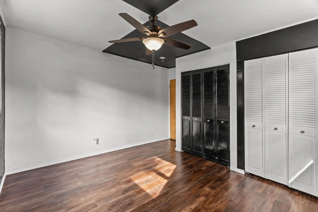 Photo of 2205 Bluebird Lane