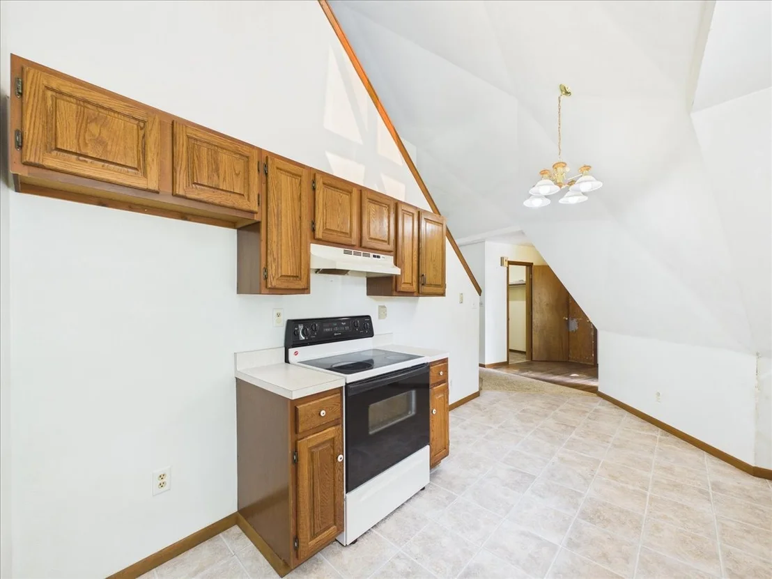 Photo of 1636 Larchmont Road