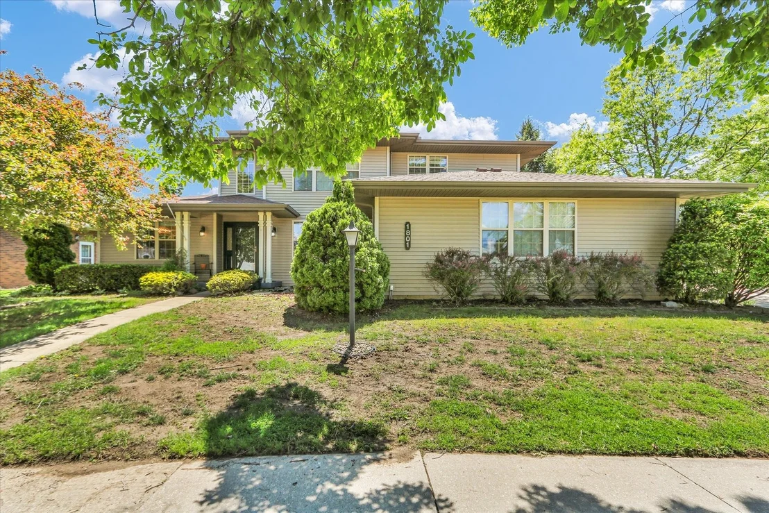 Photo of 1801 Trails Drive