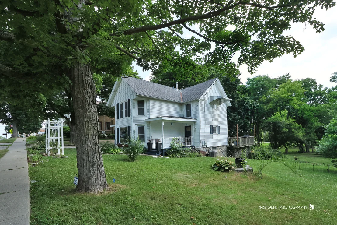 Photo of 10116 N Main Street