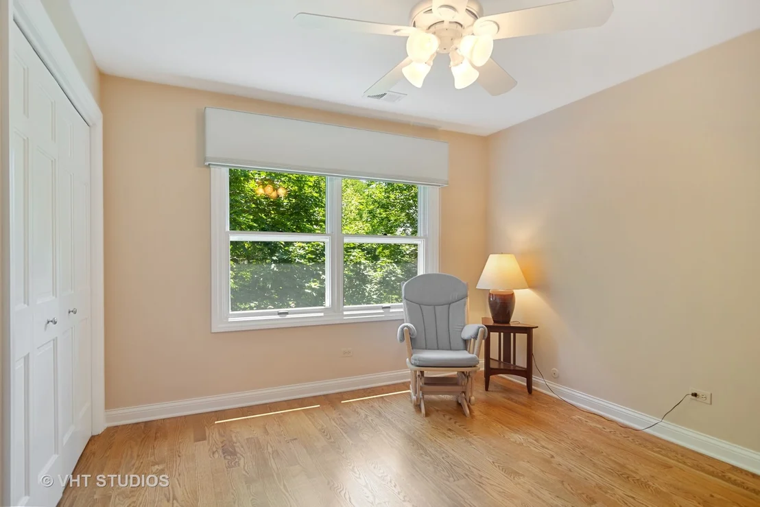 Photo of 2102 Shetland Road