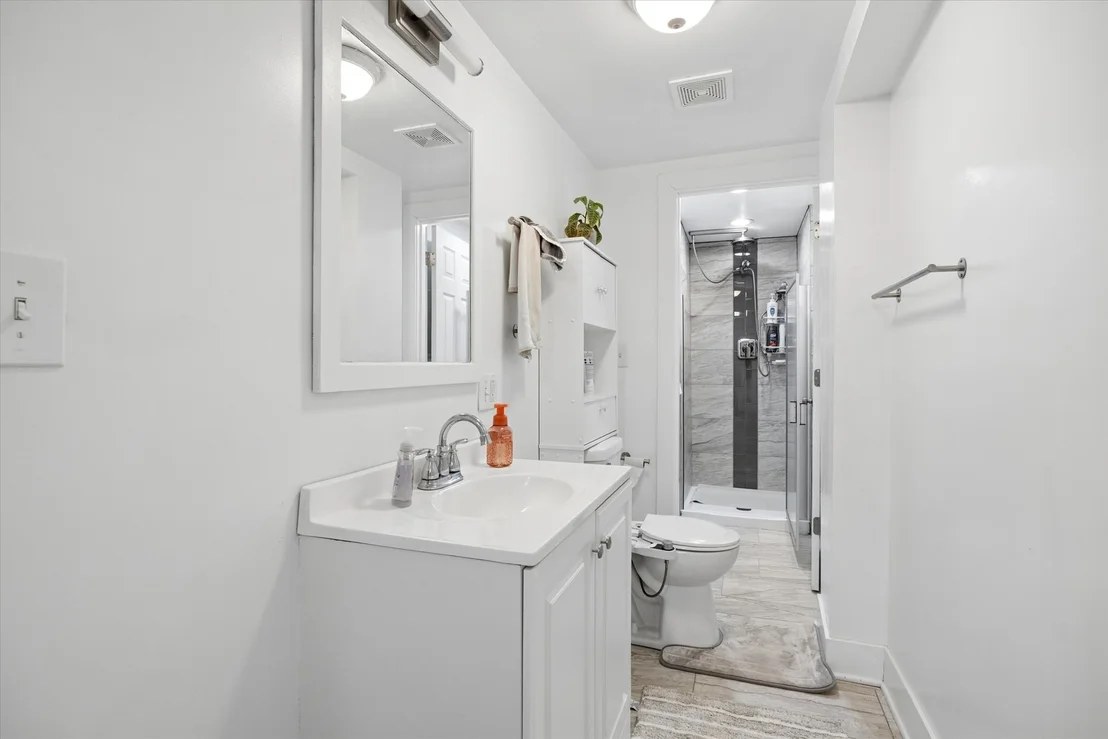 Photo of 1524 Oswego Road
