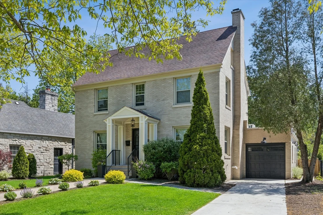 Photo of 223 Southcote Road