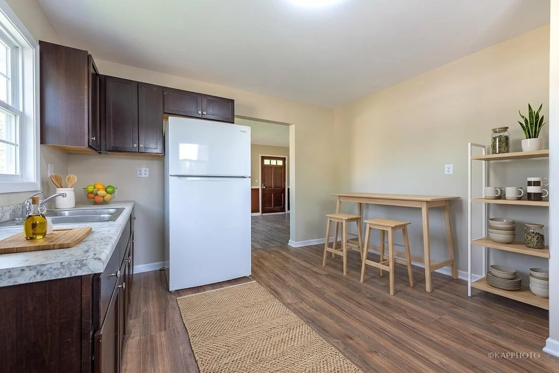 Photo of 40 W 36th Place