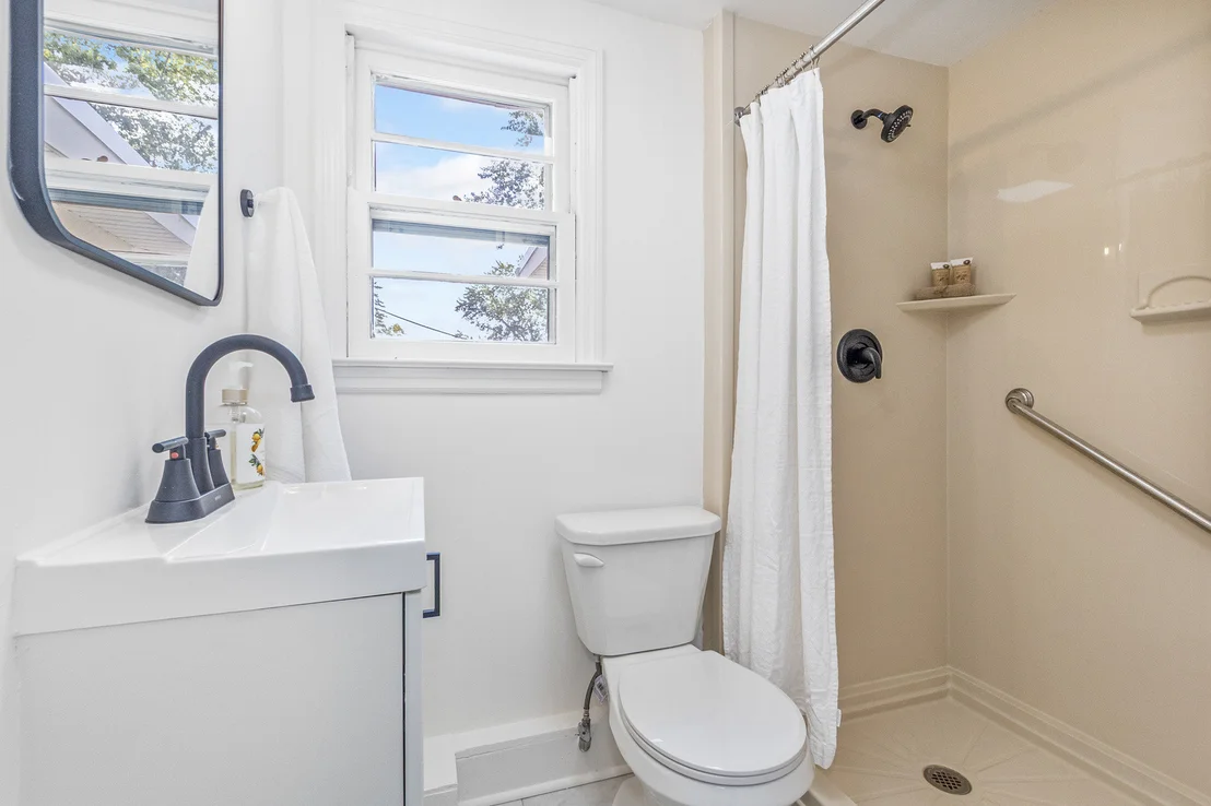 Photo of 646 Mount Vernon Place