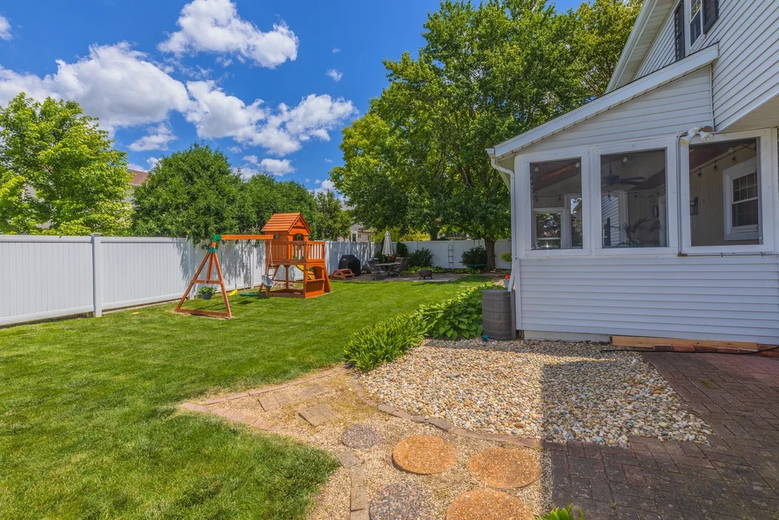 Photo of 1614 Barton Drive