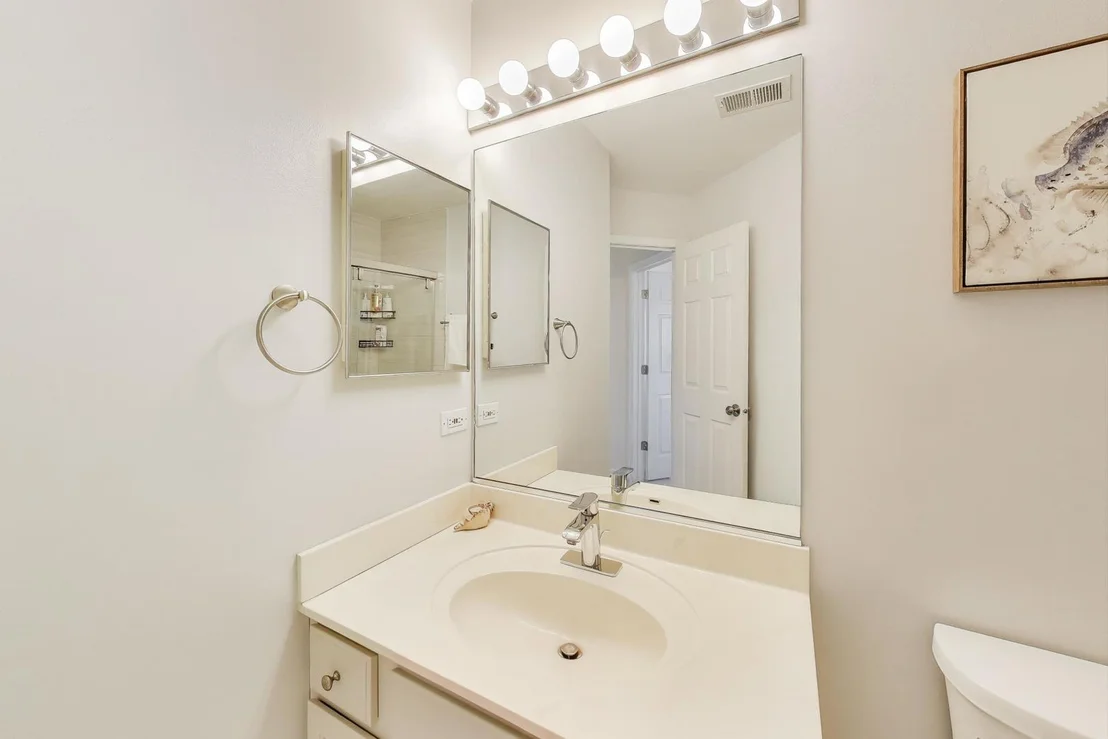 Photo of 1612 Fox Run Drive