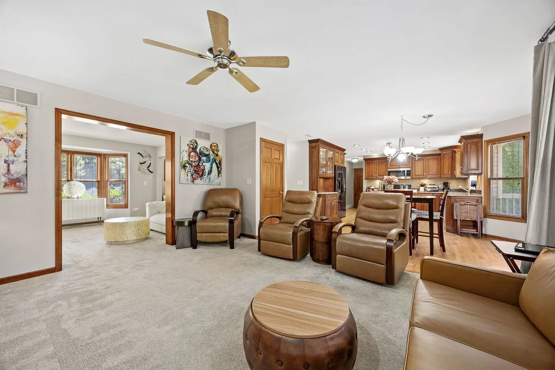 Photo of 452 Windsor Drive