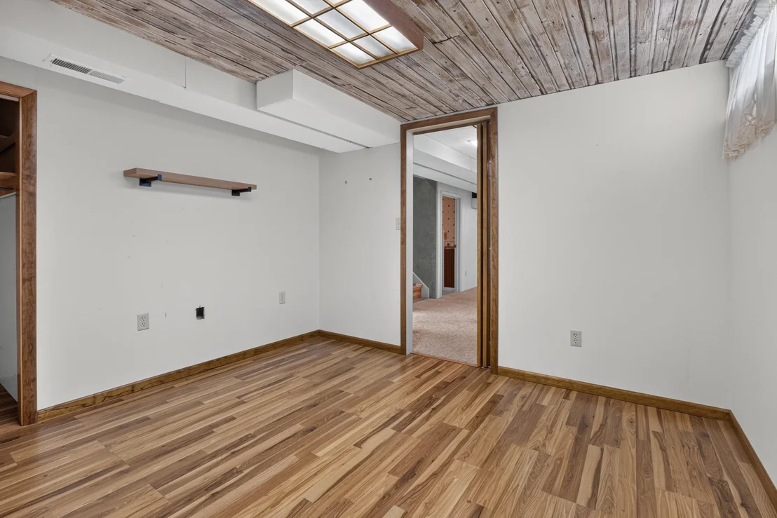 Photo of 1204 Searle Drive