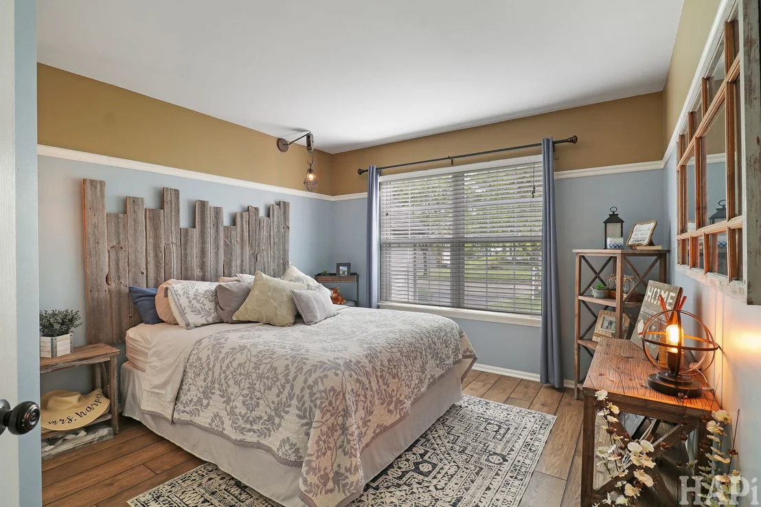 Photo of 326 Garrison Circle