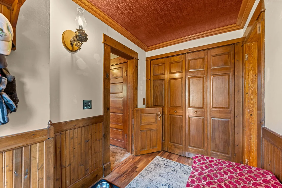 Photo of 1392 RED BRICK Road