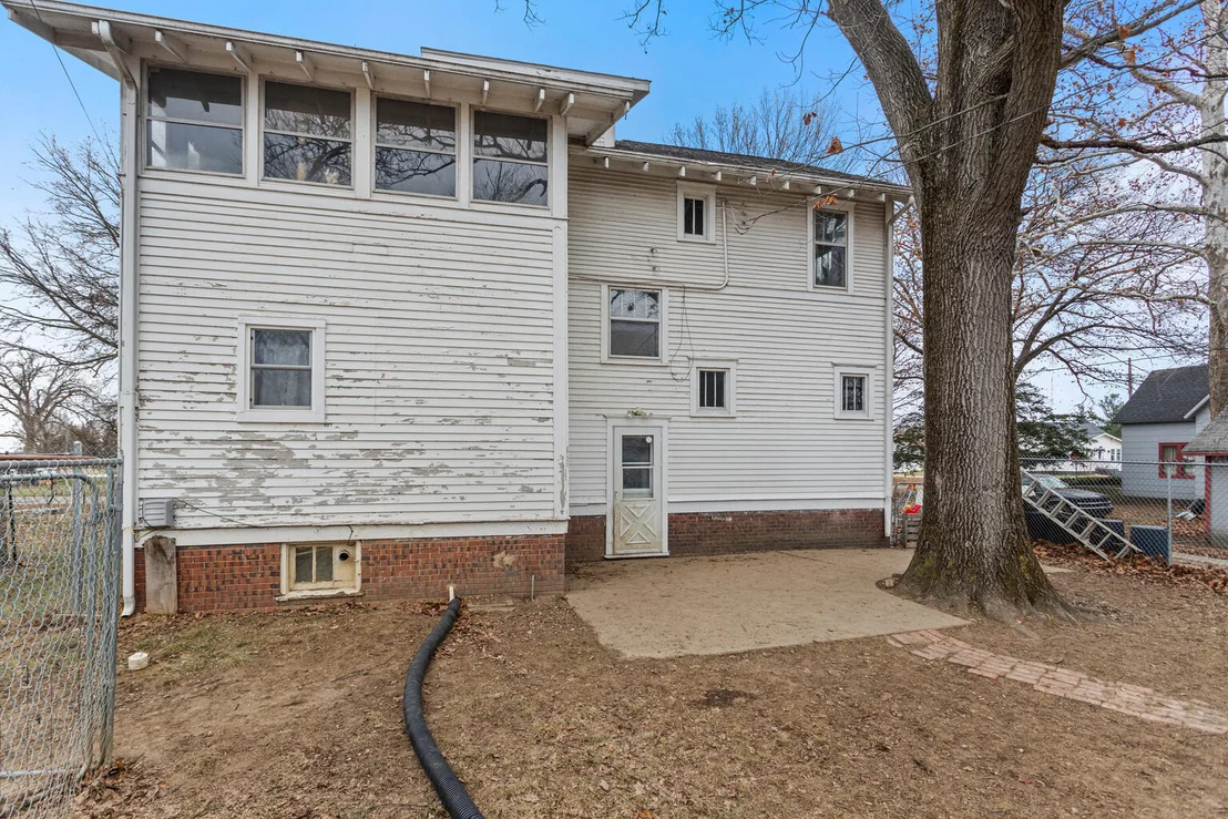 Photo of 615 High Street
