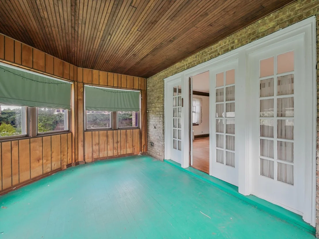 Photo of 2610 Park Lane