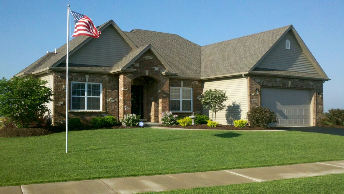 Photo of 423 Prairie Ridge Lane