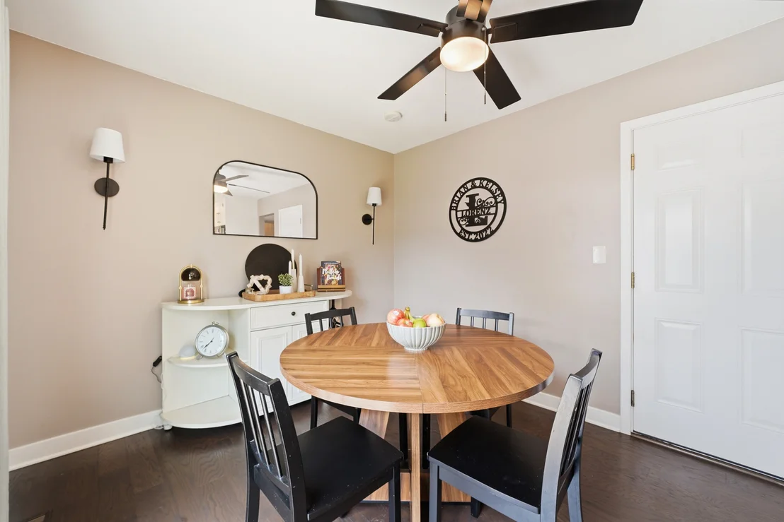 Photo of 683 Sandy Lane