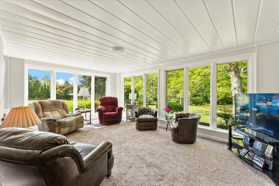 Photo of 27 Hickory Lane