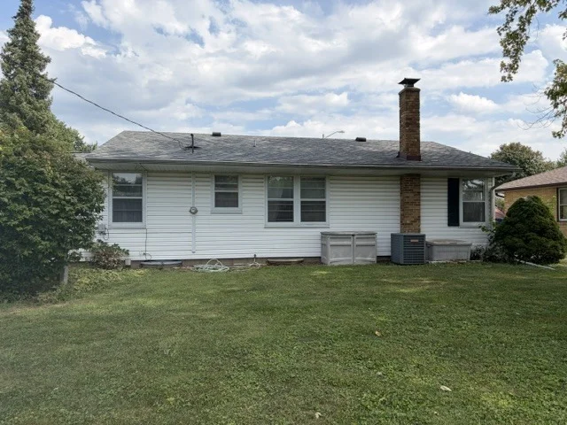 Photo of 2108 Manor Lane