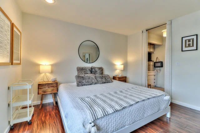 Photo of Unit 207 at 2404 Windward Boulevard