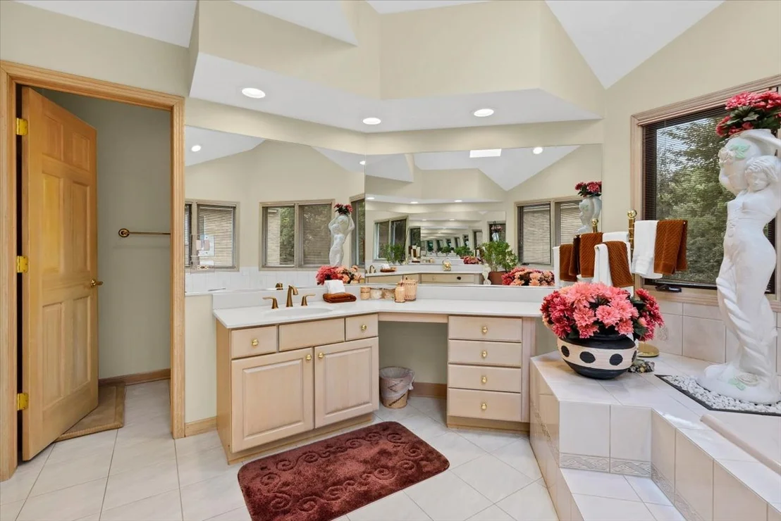 Photo of 1922 Deercrest Lane