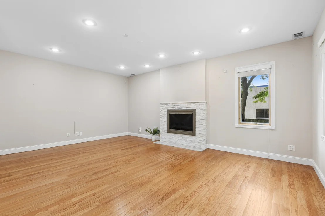Photo of 262 9th Street