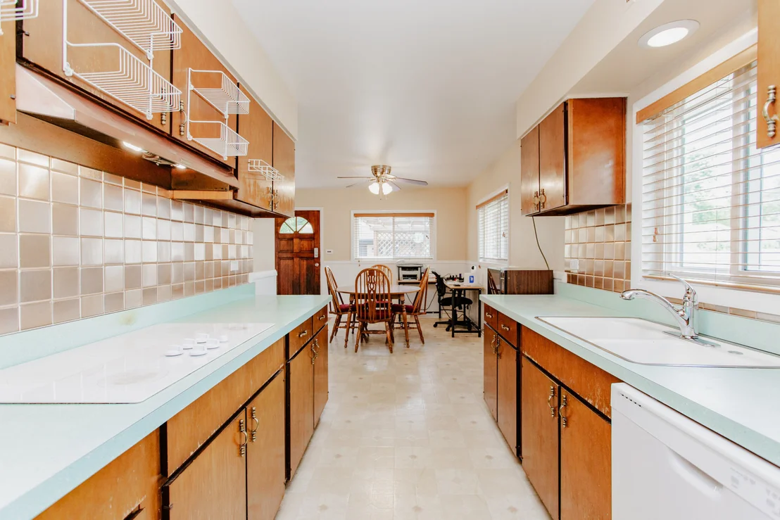 Photo of 818 Leahy Circle