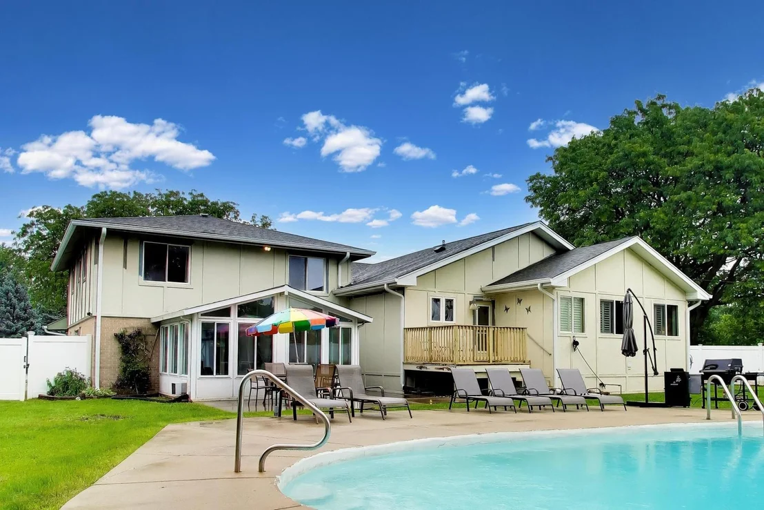Photo of 801 E Golfview Drive