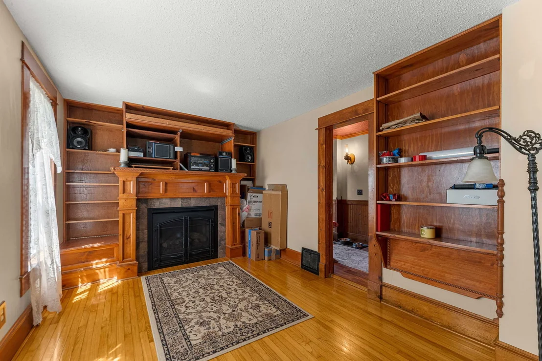 Photo of 1392 RED BRICK Road