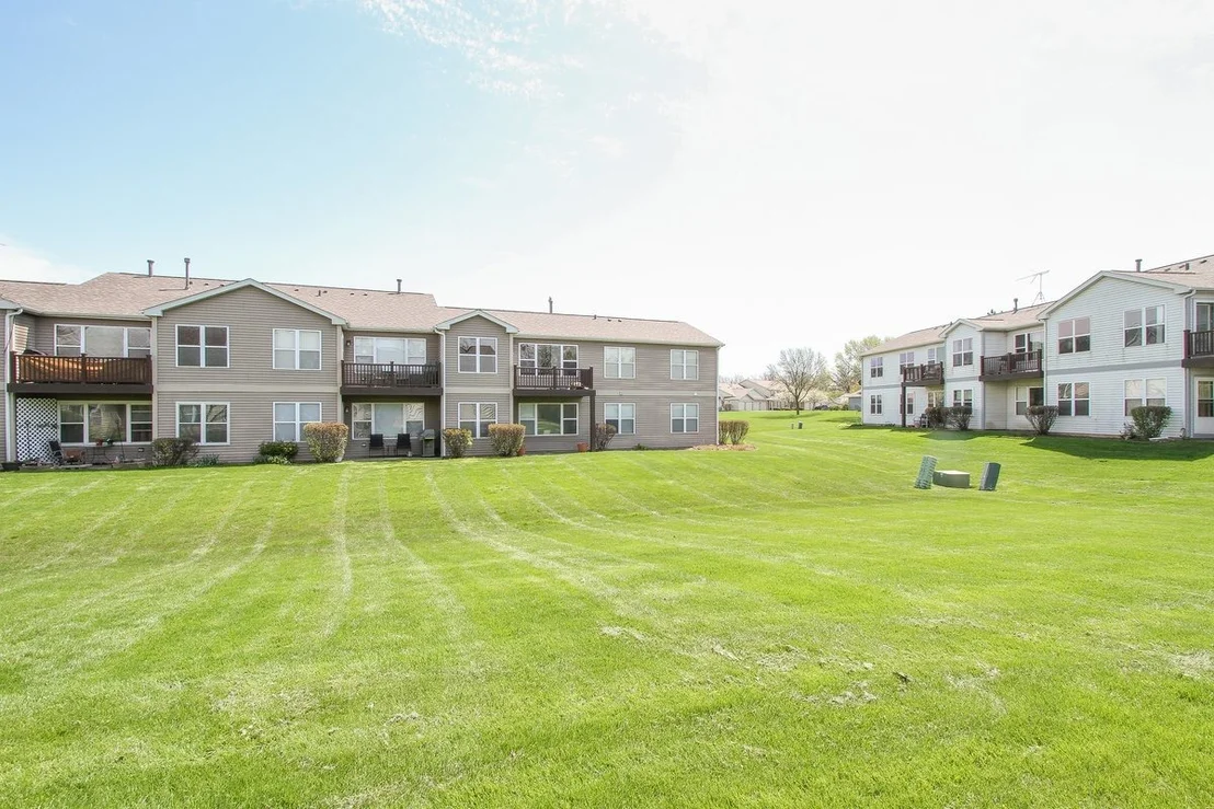 Photo of Unit A at 400 Woodview Circle