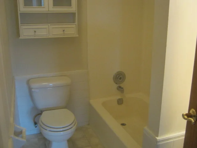 Photo of Unit E5 at 1464 Stonebridge Circle