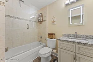 Photo of 881 Mandarin Drive NE