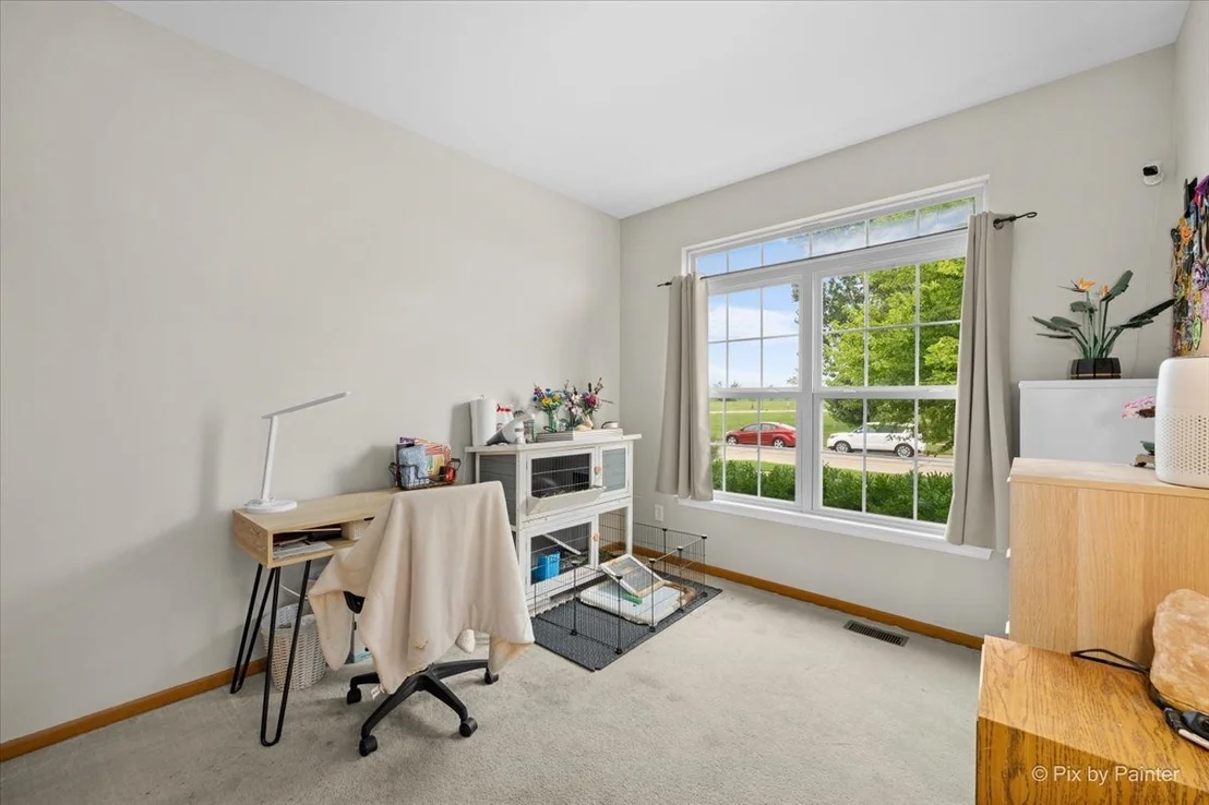 Photo of 752 Prairie Pond Circle