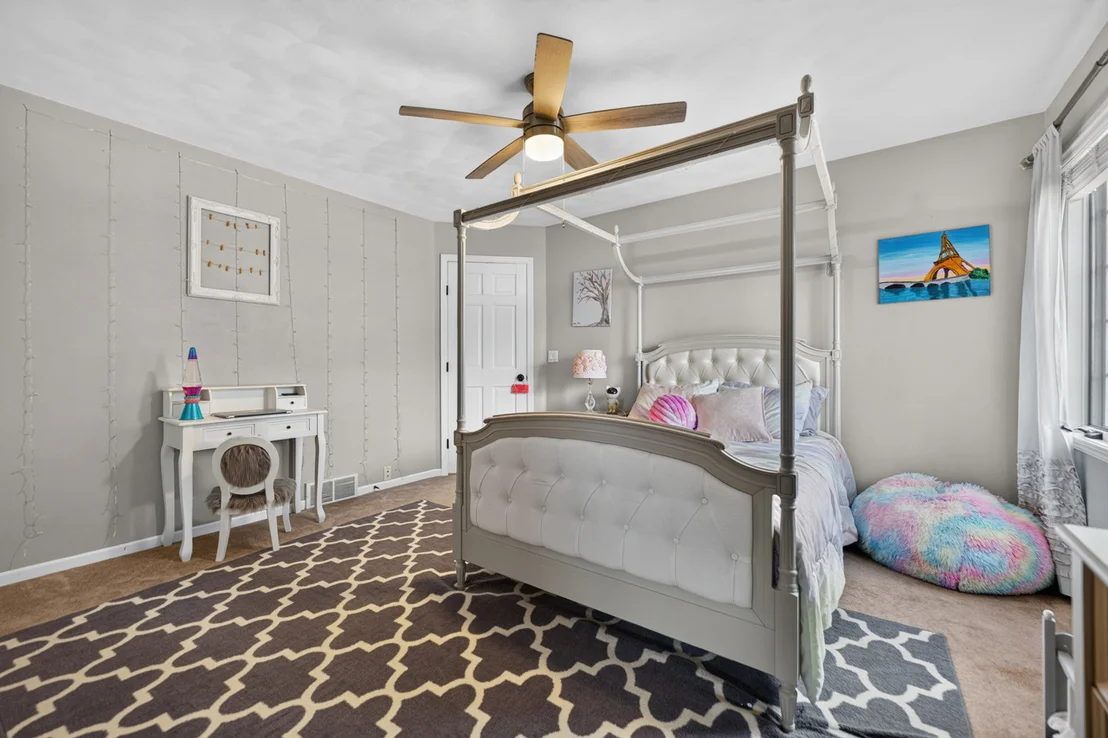 Photo of 9176 Forest Ridge Drive