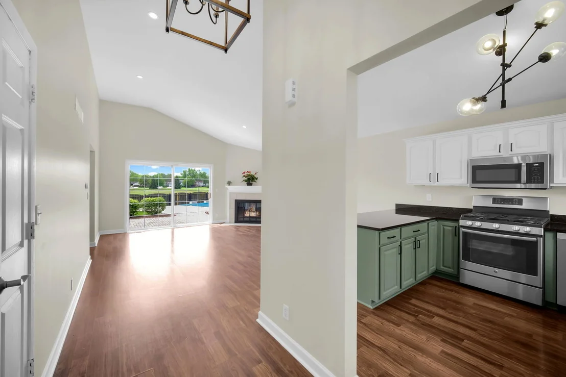 Photo of 115 ABBEYWOOD Circle