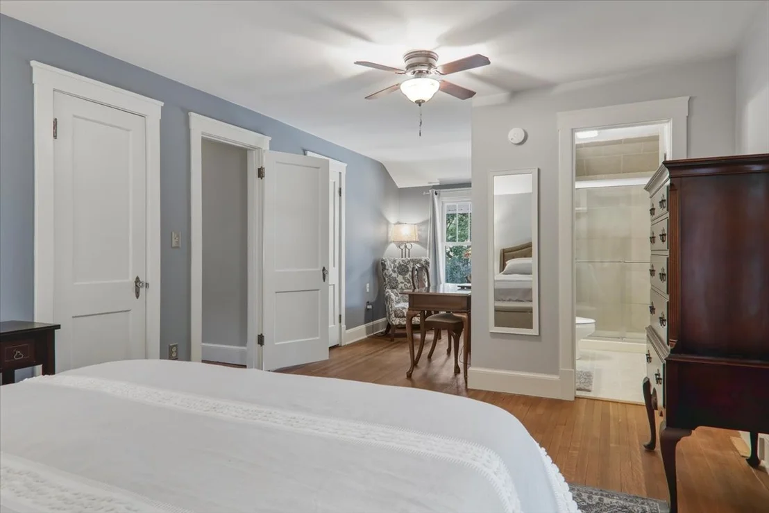 Photo of 222 S Florence Avenue