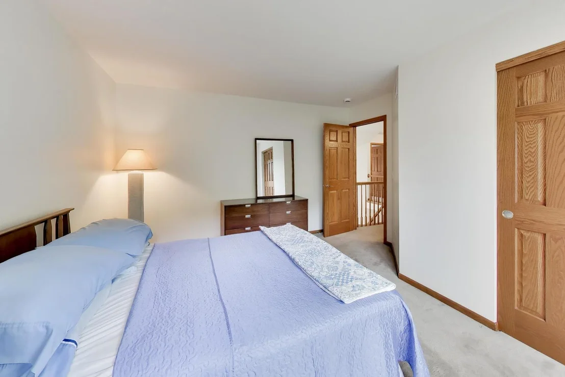 Photo of 435 Oak Grove Circle