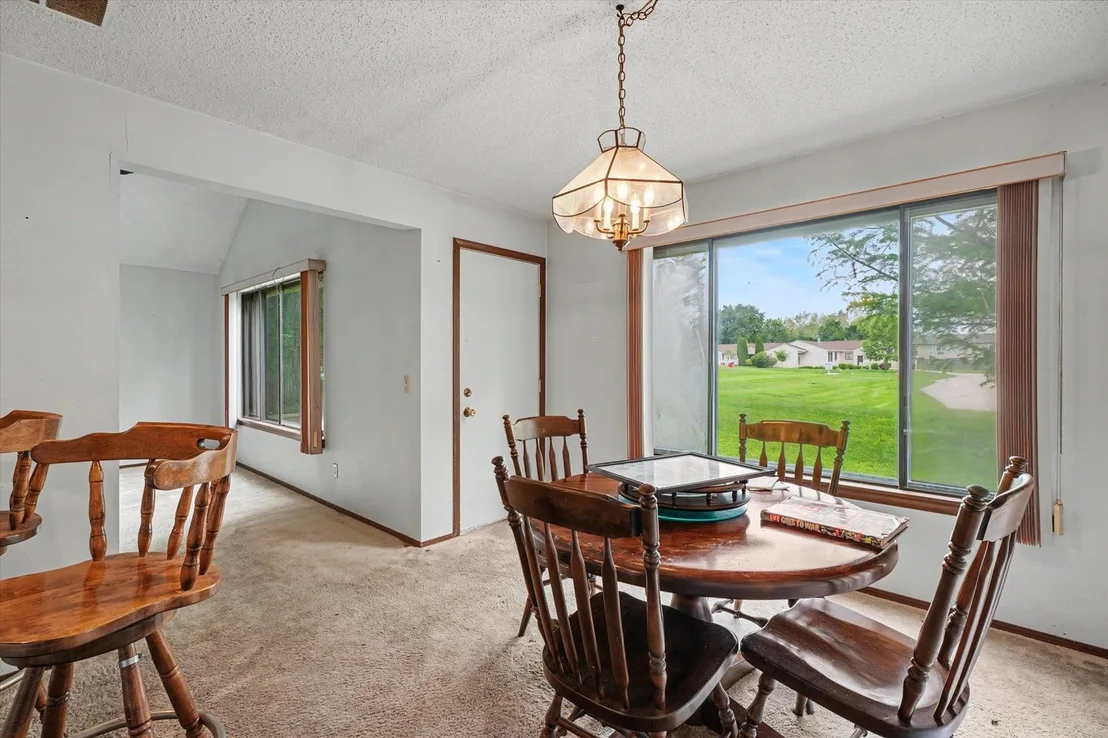 Photo of 711 Higgins Road