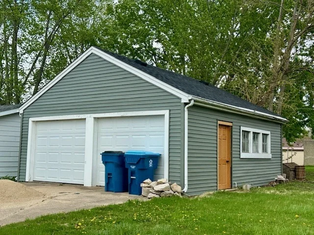 Photo of 527 12th Street