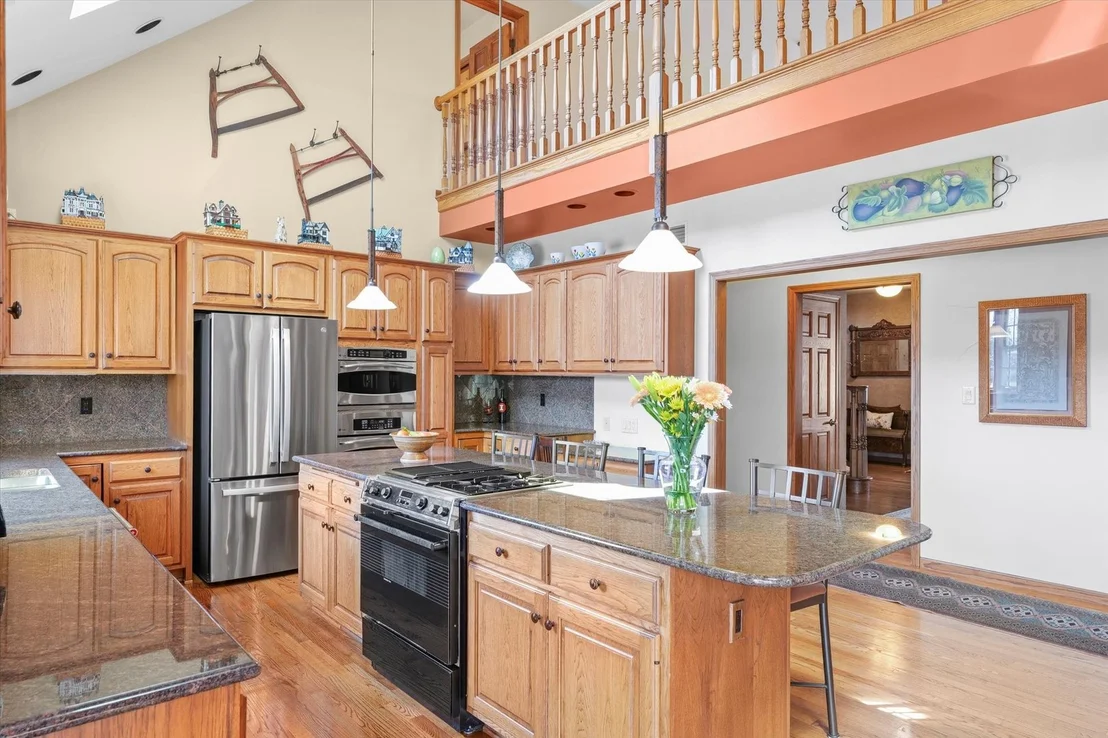 Photo of 2204 Edgewater Place