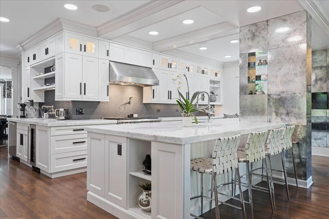 Photo of 395 Greenleaf Avenue