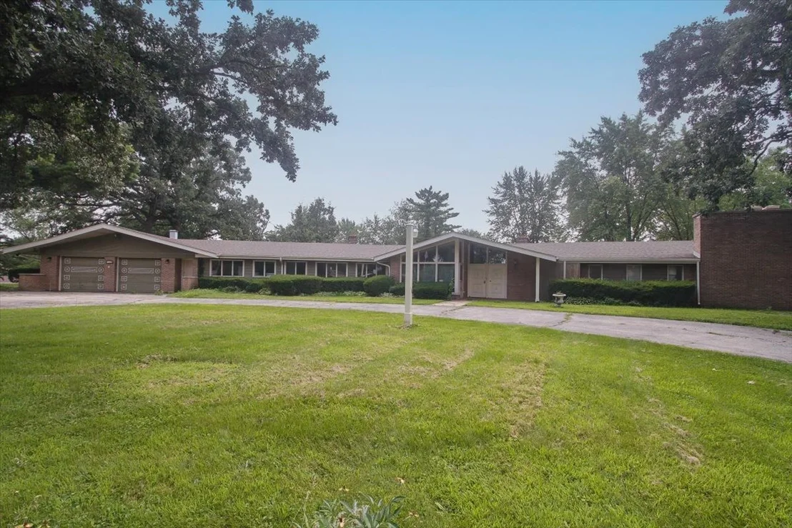 Photo of 701 W Stearns Road