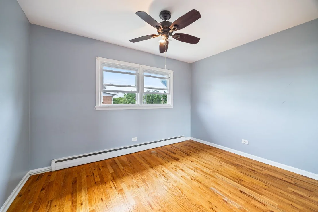 Photo of 8837 Robin Drive