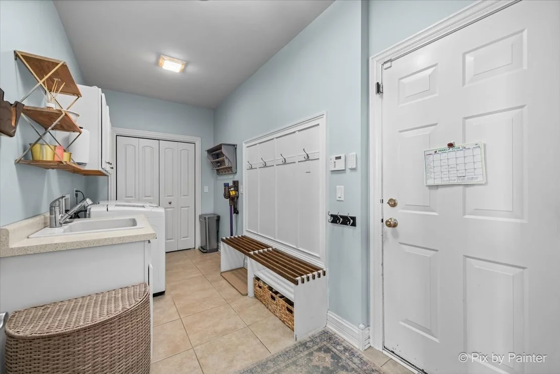 Photo of 647 Bennett Drive