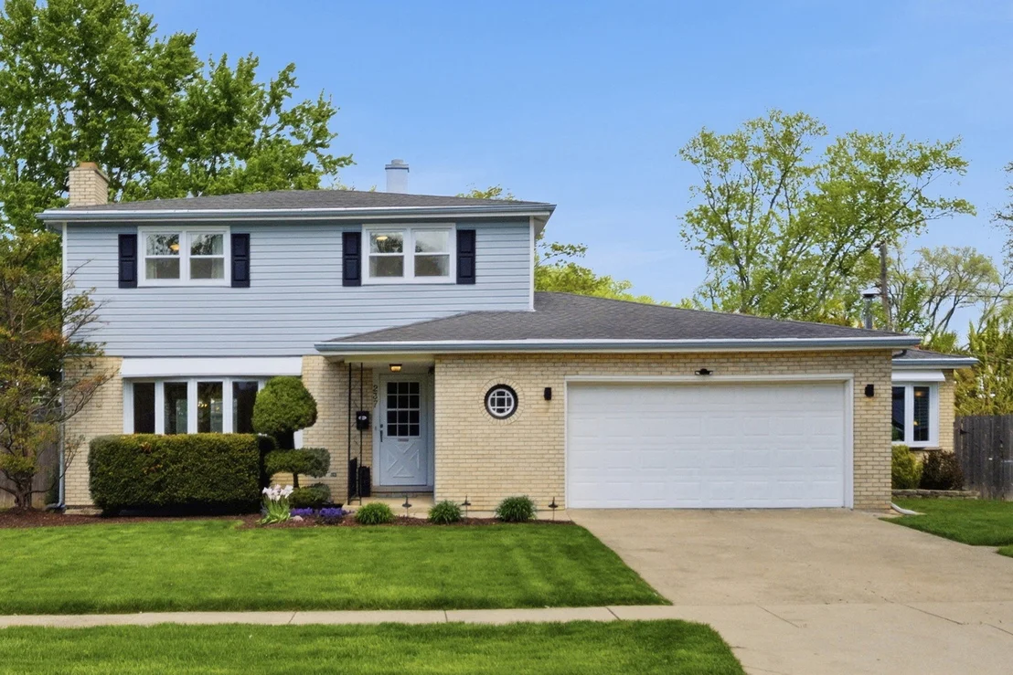 Photo of 237 N Pioneer Drive