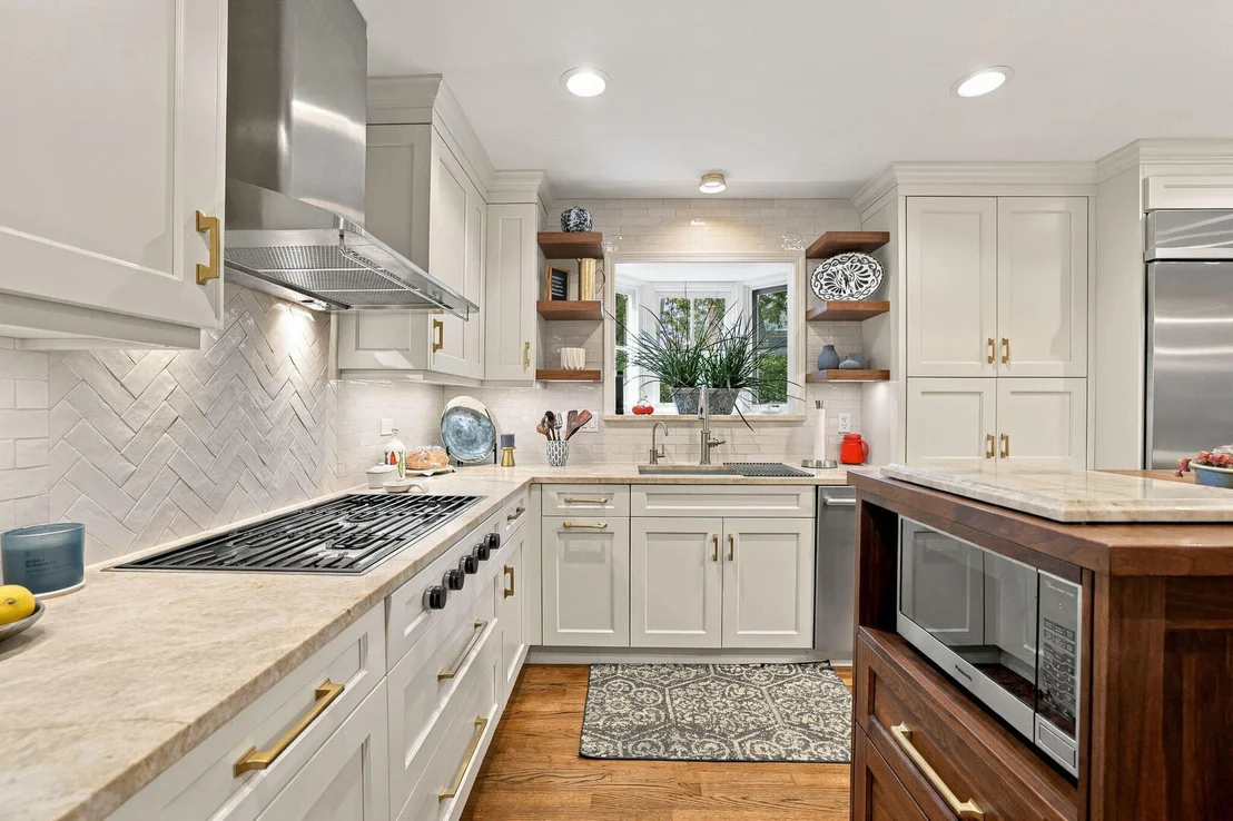 Photo of 2068 N Butternut Lane